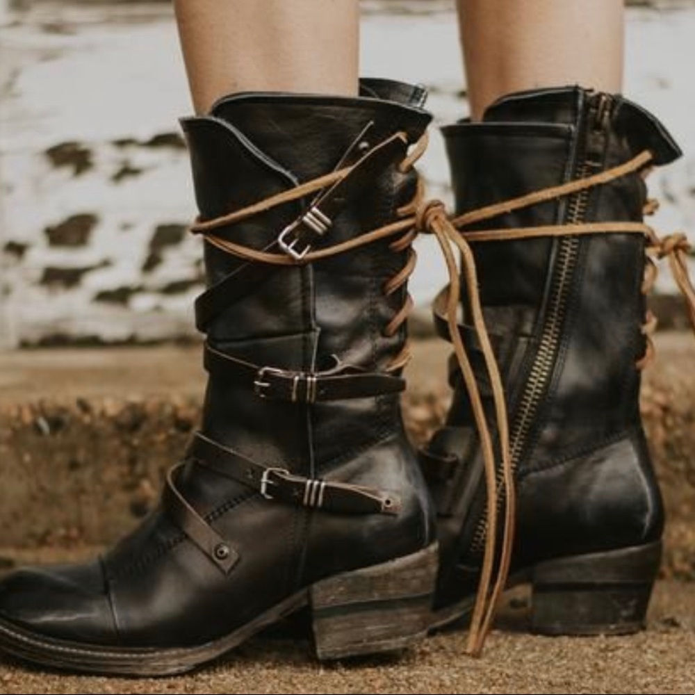 *RARE* Freebird Moon Boot